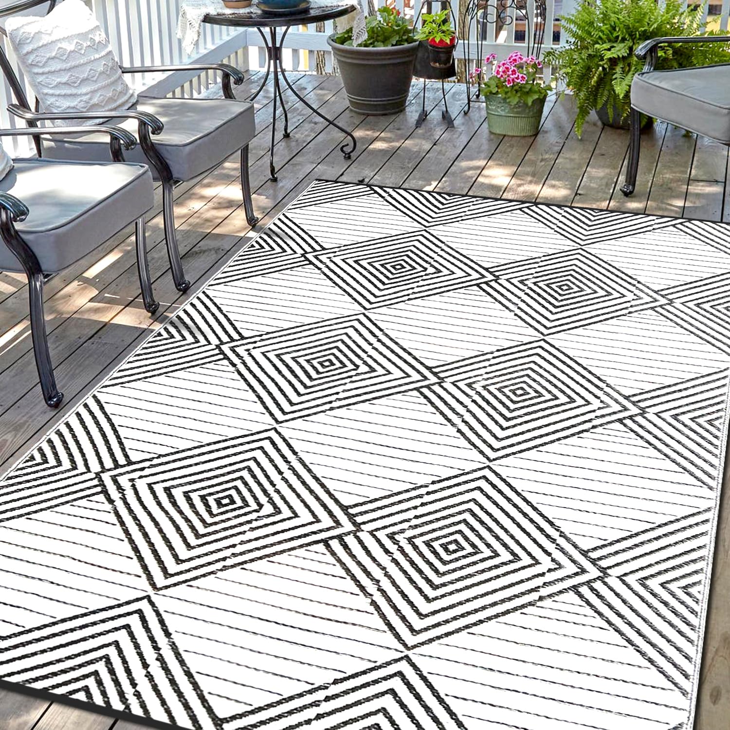 Waterproof Outdoor Rug 5x8ft, Bohemia Reversible Plastic Straw Mat for Patio RV Deck Porch Backyard Balcony Camping Picnic Beach Indoor Outdoor Carpet, Black&White