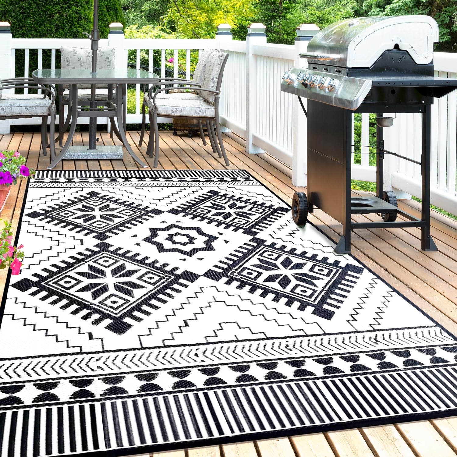 Waterproof Outdoor Rug 5x8ft, Bohemia Reversible Plastic Straw Mat for Patio RV Deck Porch Backyard Balcony Camping Picnic Beach Indoor Outdoor Carpet, Black&White