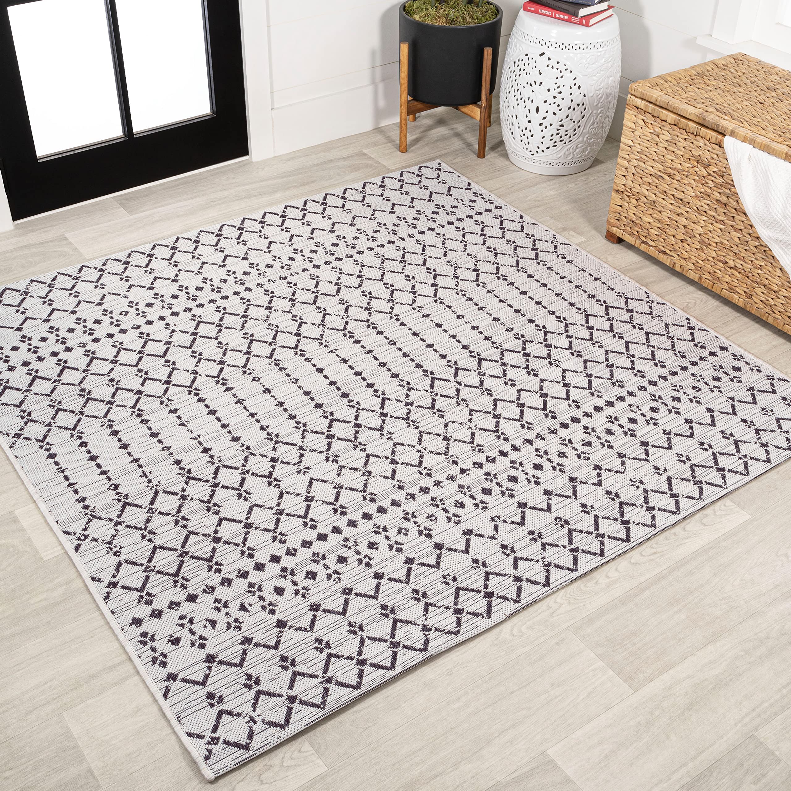 JONATHAN Y Moroccan Geometric Indoor Outdoor Area Rug 8X10 Natural/Black, Ourika Textured Weave for Backyard, Patio, Porch, Easy-Cleaning, High Traffic, Pet-Friendly, Non-Shedding (SMB108D-8)