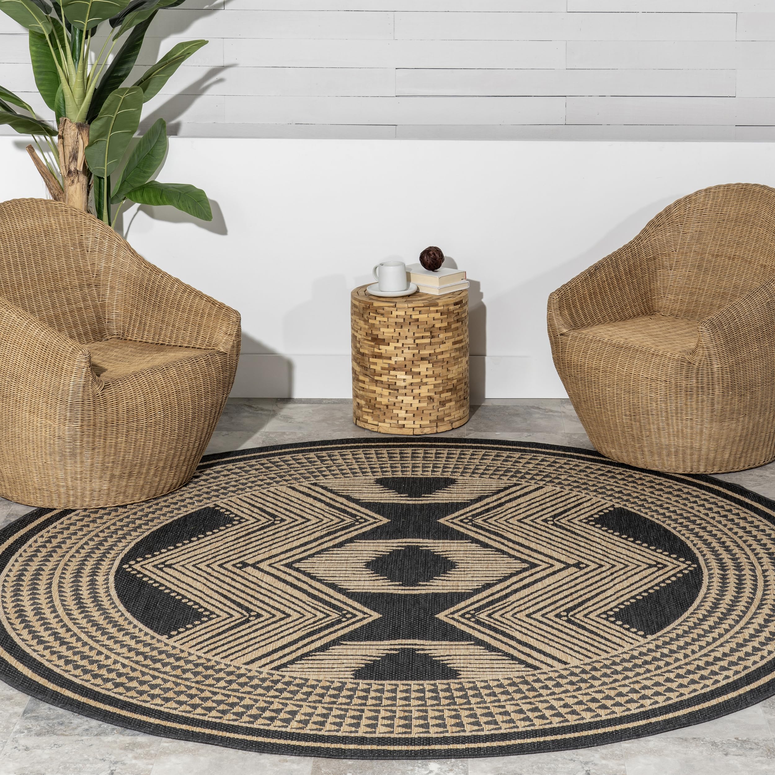 nuLOOM 4x6 Outdoor/Indoor Ranya Tribal Area Rug, Light Brown, Geometric Design, Stain Resistant, Highly Durable, For Patio, Balcony, Bedroom, Dining Room, Living Room, Bathroom