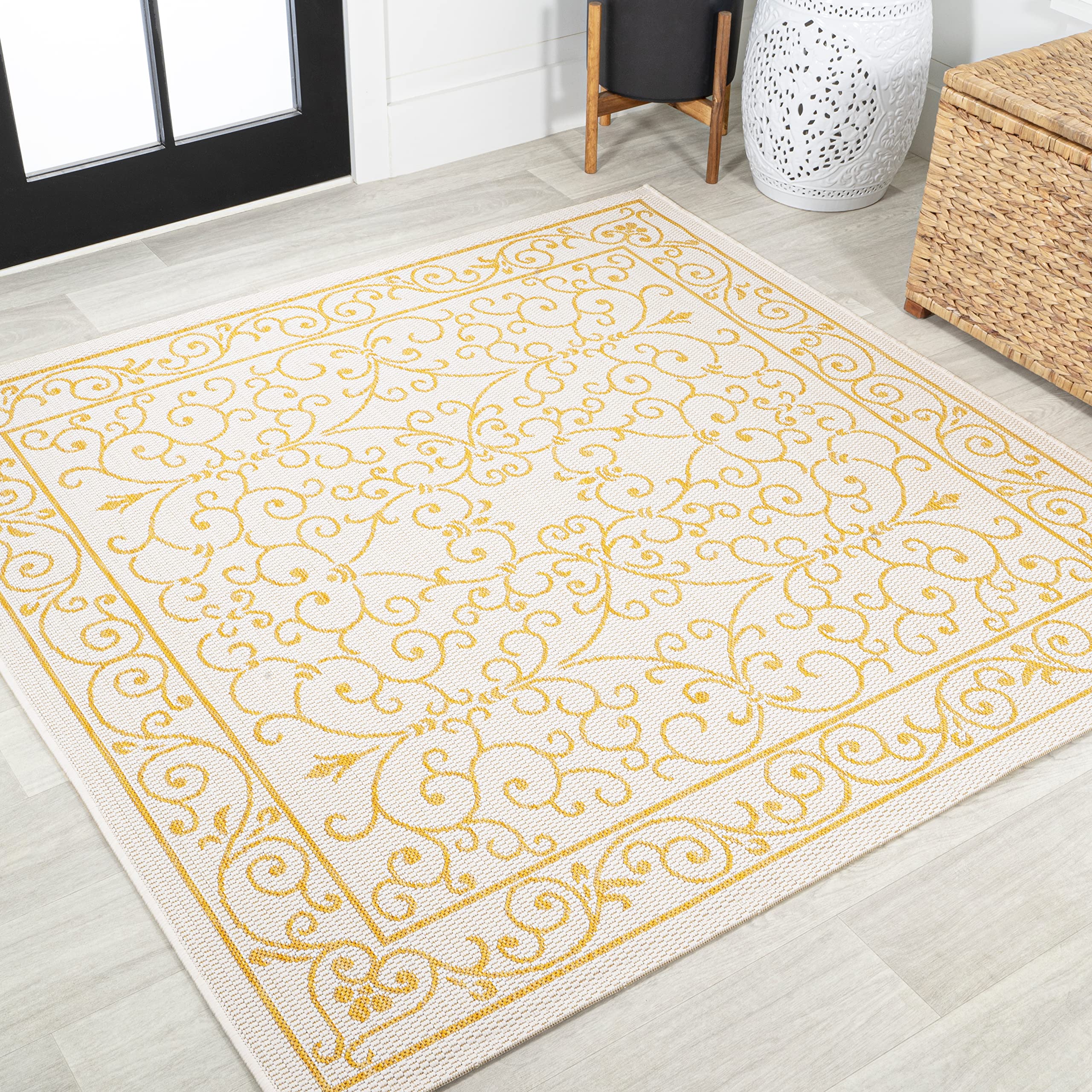 JONATHAN Y Vintage Filigree Indoor Outdoor Area Rug 5X8 Red/Beige, Charleston Textured Weave for Backyard, Patio, Porch, Easy-Cleaning, High Traffic, Pet-Friendly, Non-Shedding (SMB106B-5)