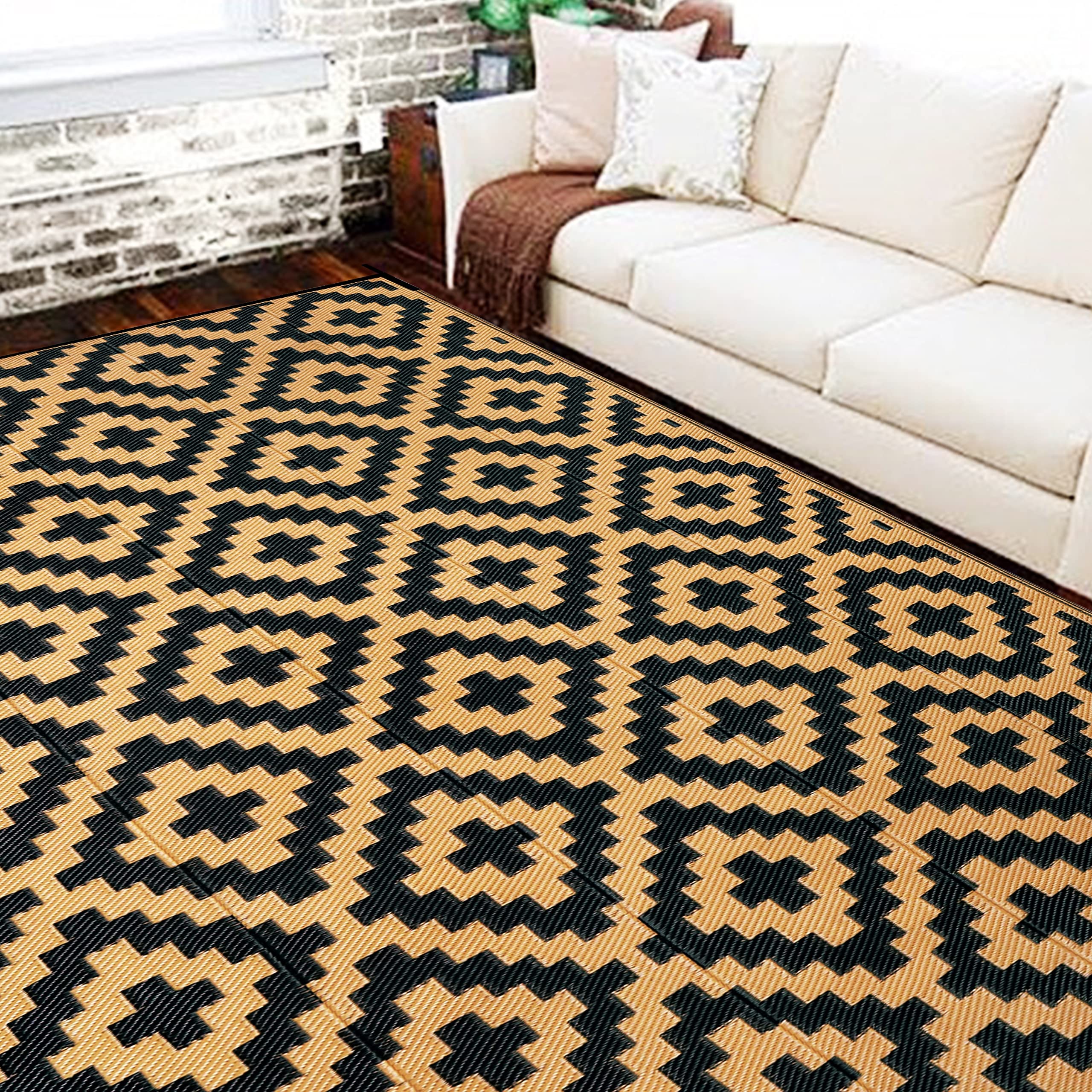 SAND MINE Waterproof Outdoor Rug 5x8 ft, Plastic Reversible Rug, Modern Area Rug, Large Floor Mat for Outdoors, RV, Patio, Backyard, Deck, Picnic, Beach, Camping, Black & Beige
