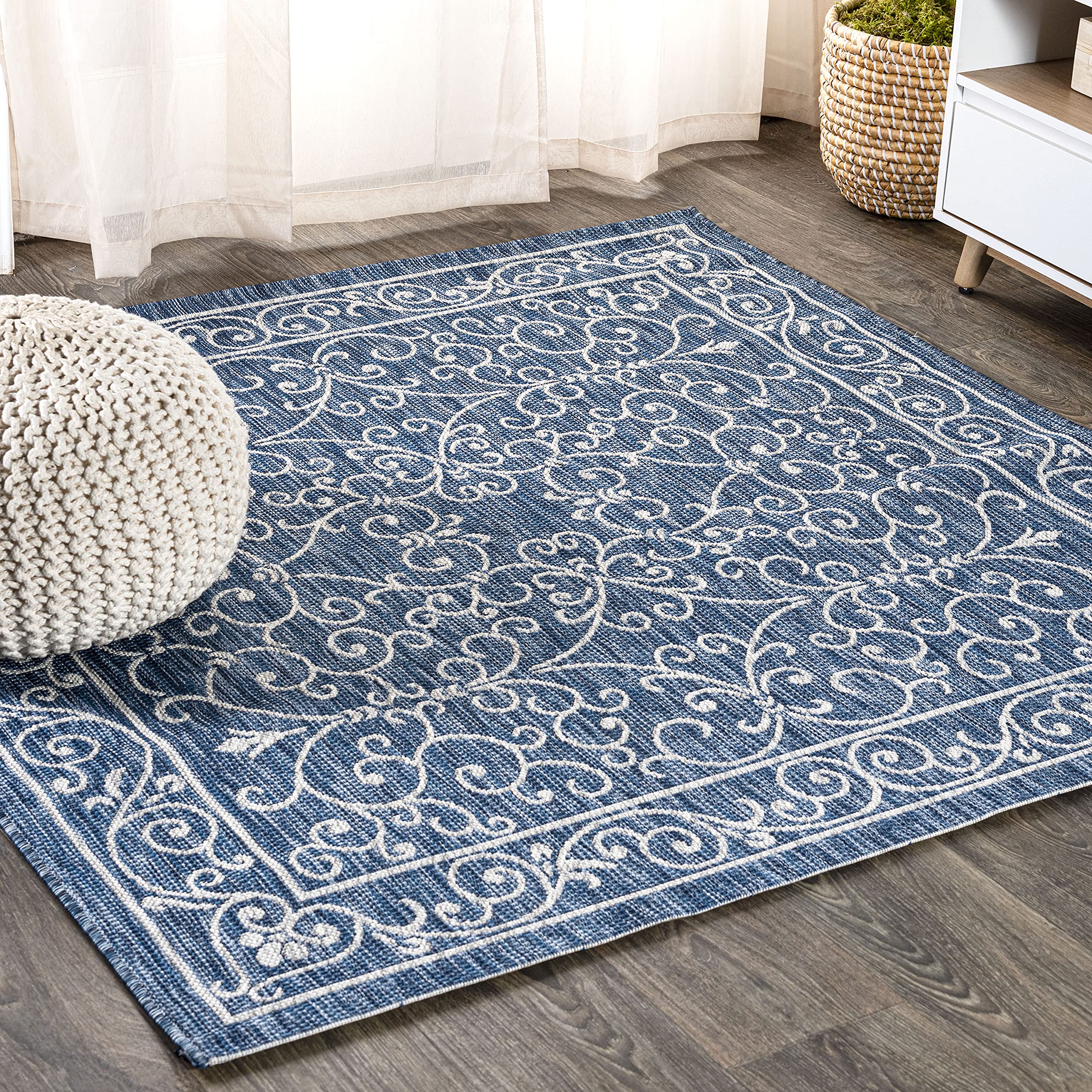JONATHAN Y Vintage Filigree Indoor Outdoor Area Rug 5X8 Red/Beige, Charleston Textured Weave for Backyard, Patio, Porch, Easy-Cleaning, High Traffic, Pet-Friendly, Non-Shedding (SMB106B-5)